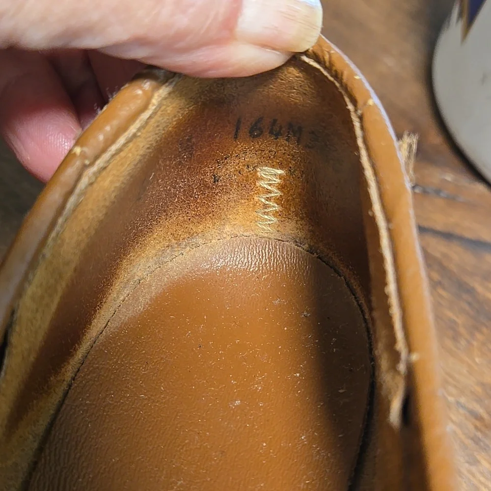 Bass Heeled Leather Oxford Womens Size 6